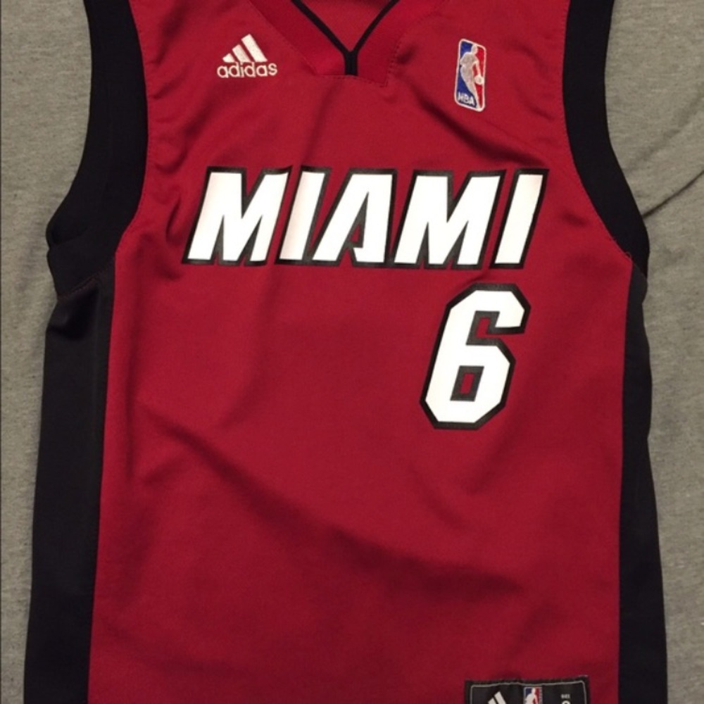 Boys size Small jersey